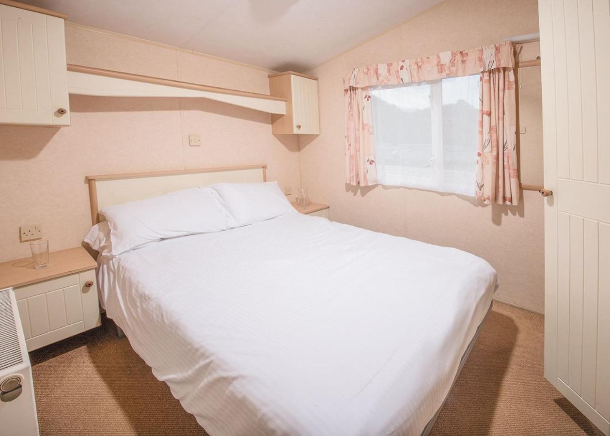 Sandaway Beach Holiday Park Combe Martin Exteriör bild
