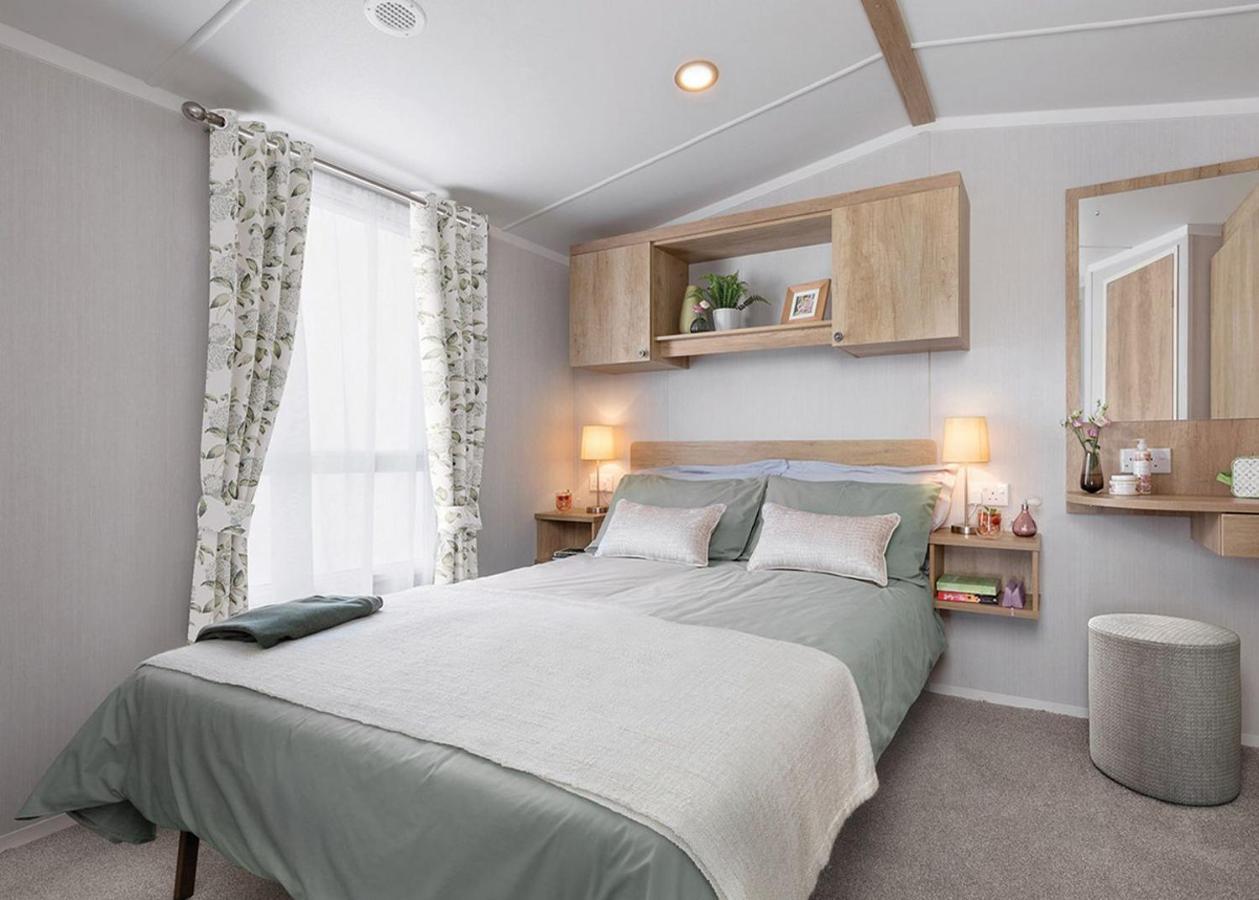 Sandaway Beach Holiday Park Combe Martin Exteriör bild