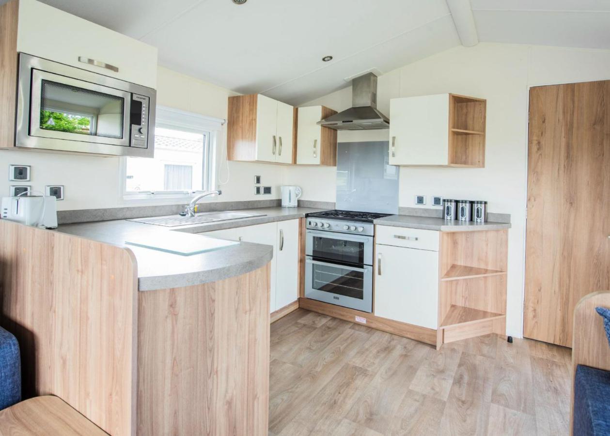Sandaway Beach Holiday Park Combe Martin Exteriör bild