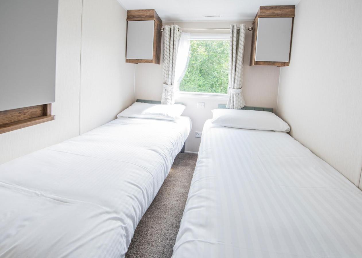 Sandaway Beach Holiday Park Combe Martin Exteriör bild