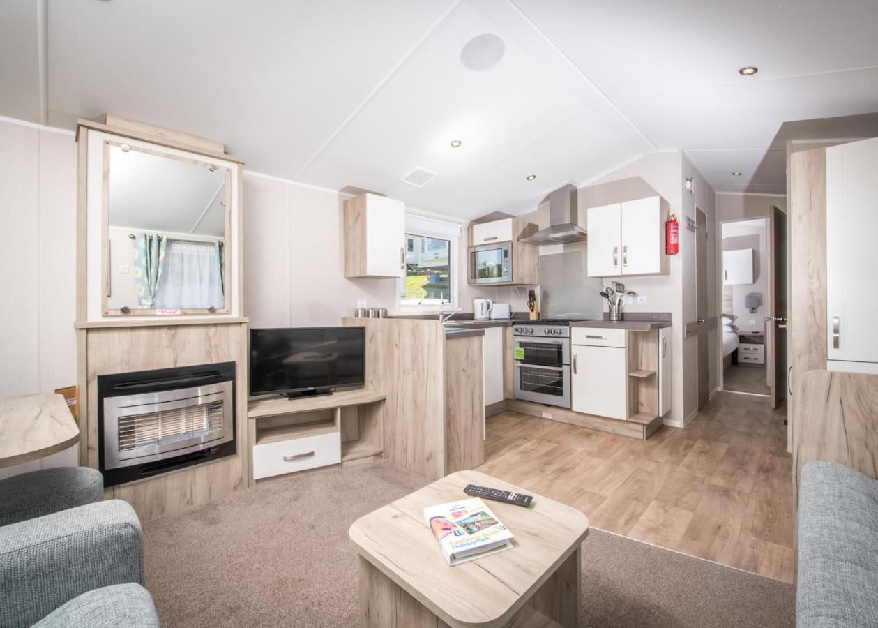 Sandaway Beach Holiday Park Combe Martin Exteriör bild