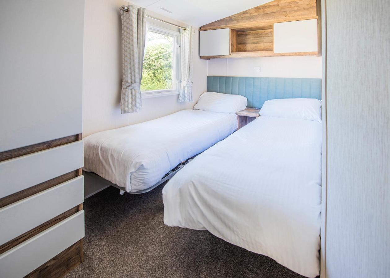 Sandaway Beach Holiday Park Combe Martin Exteriör bild